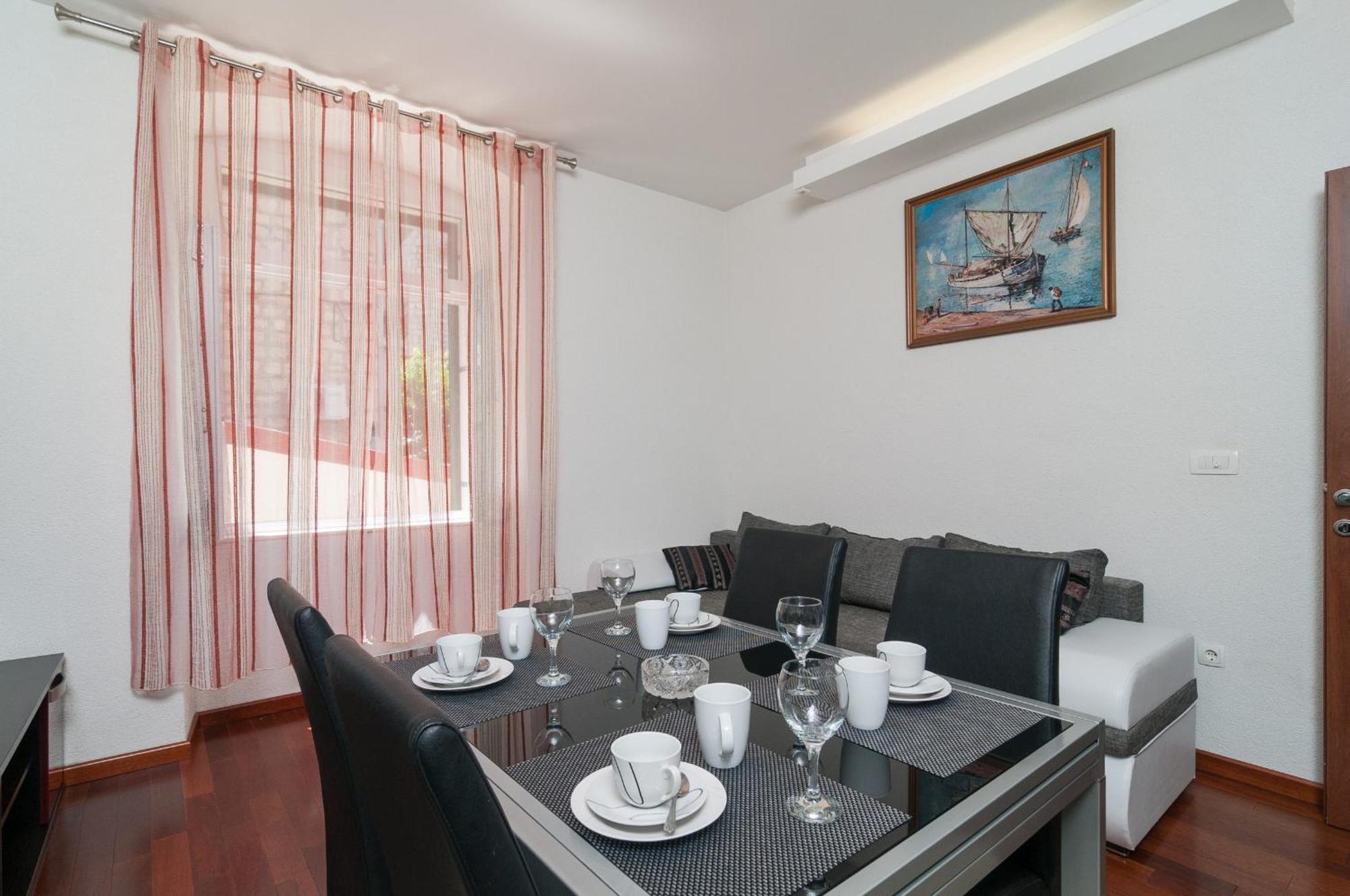 Split Center Apartment Eksteriør billede